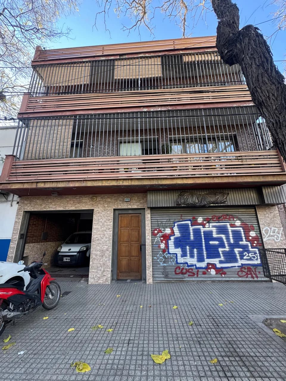 Edificio en block en Cuarta Sección — Ciudad de Mendoza — foto 1