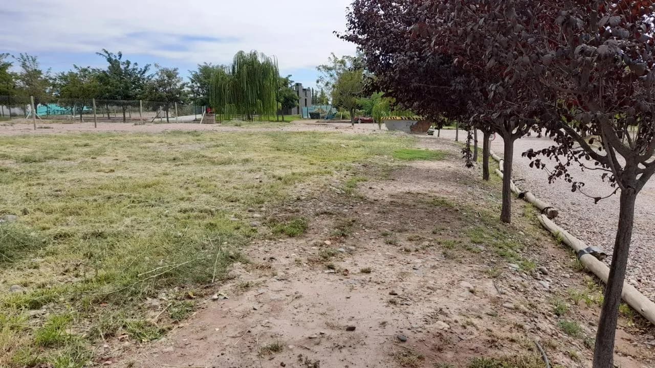 Lote 889 m² en Liceo Country — Maipú — foto 1