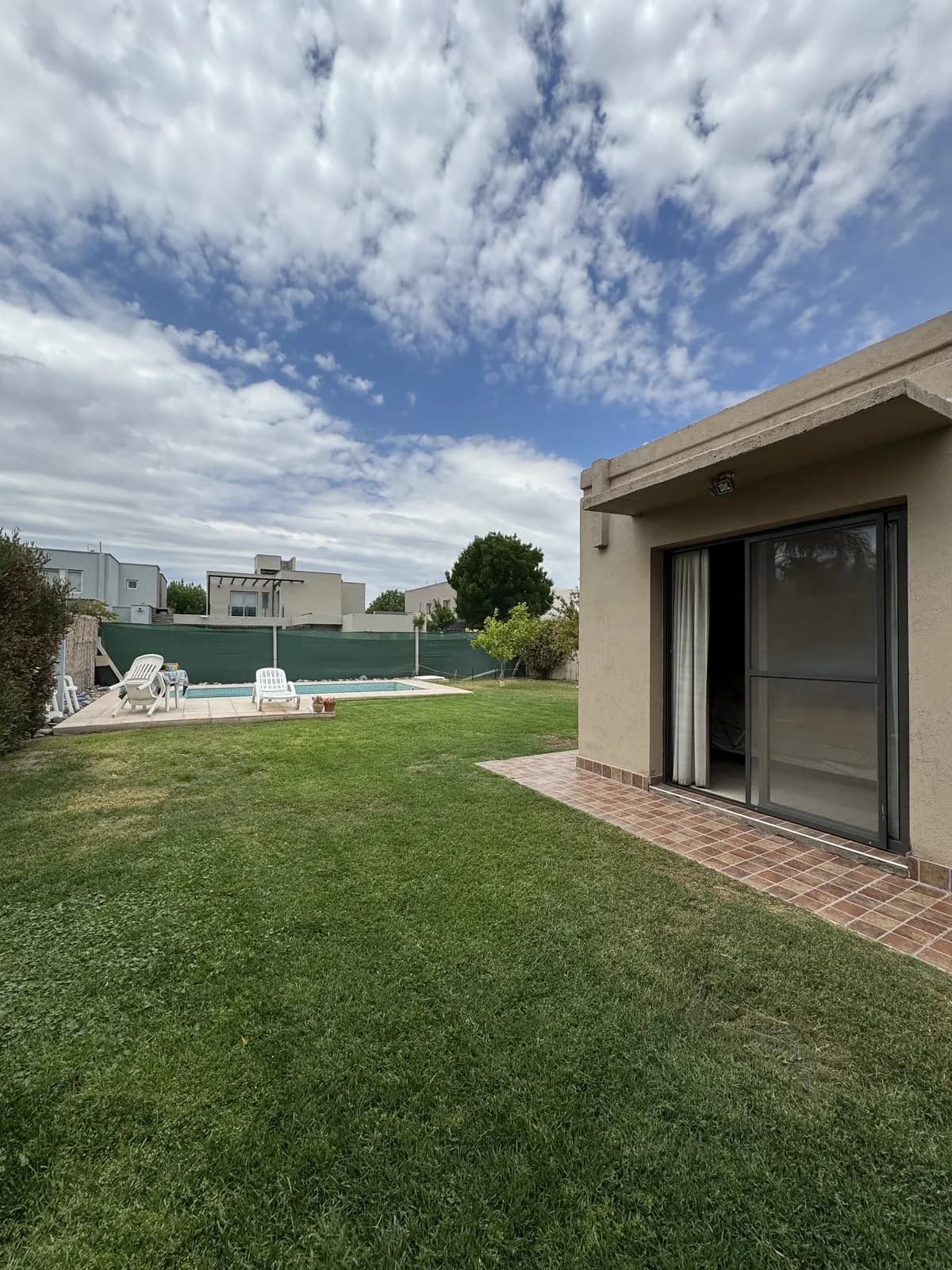 Casa 3 dorm. con pileta en Barrio Viñas del Torreón — Maipú — foto 2