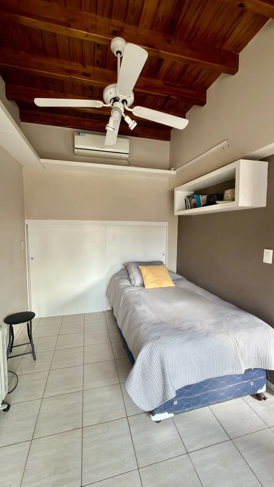 Casa 3 dorm. + estudio en Barrio El Benteveo — Chacras de Coria — foto 14